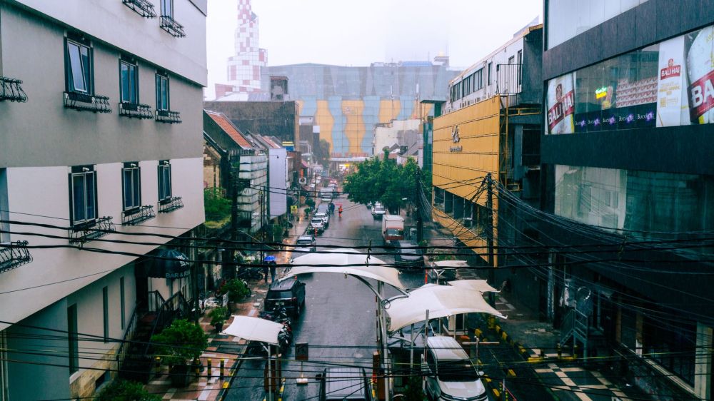 Indonesia’s Fuel Prices Increase: Implications for Key Economic Sectors and Investment Climate