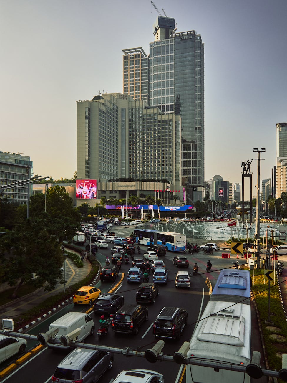 Indonesia’s Bold Rate Hike and Regional Perspective on Market Reactions