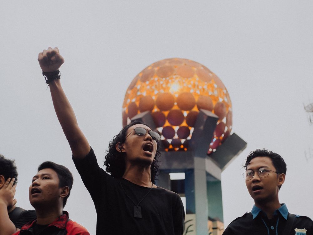 Indonesia Youth Group Calls for Government Mitigation Measures Amid Pertamax Fuel Price Increase