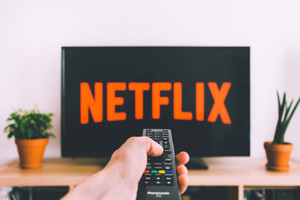 Netflix names longtime director Jay Hoag as chairman, succeeding Reed Hastings