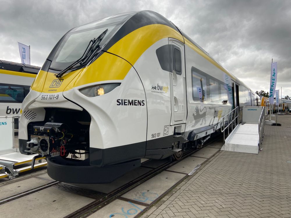 VinSpeed and Siemens Forge Tracks Toward Rail Modernization